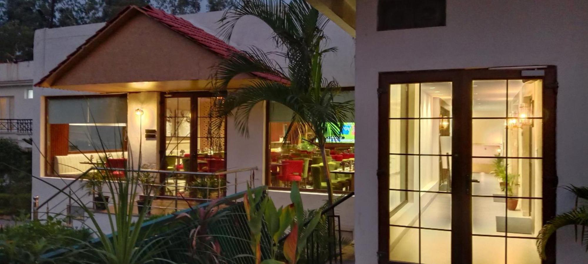 Black Mango Resort Kala Amb Exterior foto